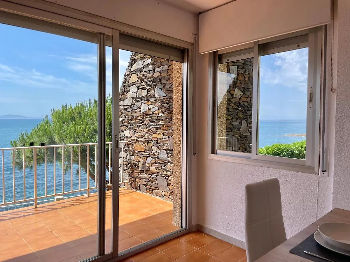 Luminoso Apartamento Frente Al Mar Con Piscina Rosas